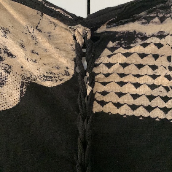 GUC Desigual top - Picture 9 of 11